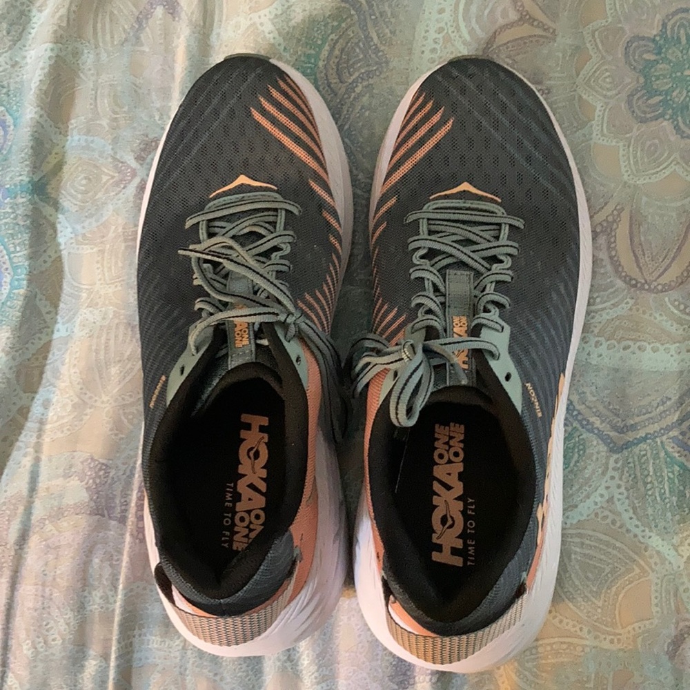 Like new Hokas